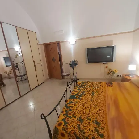 Casa Dei Girasoli * Monopoli